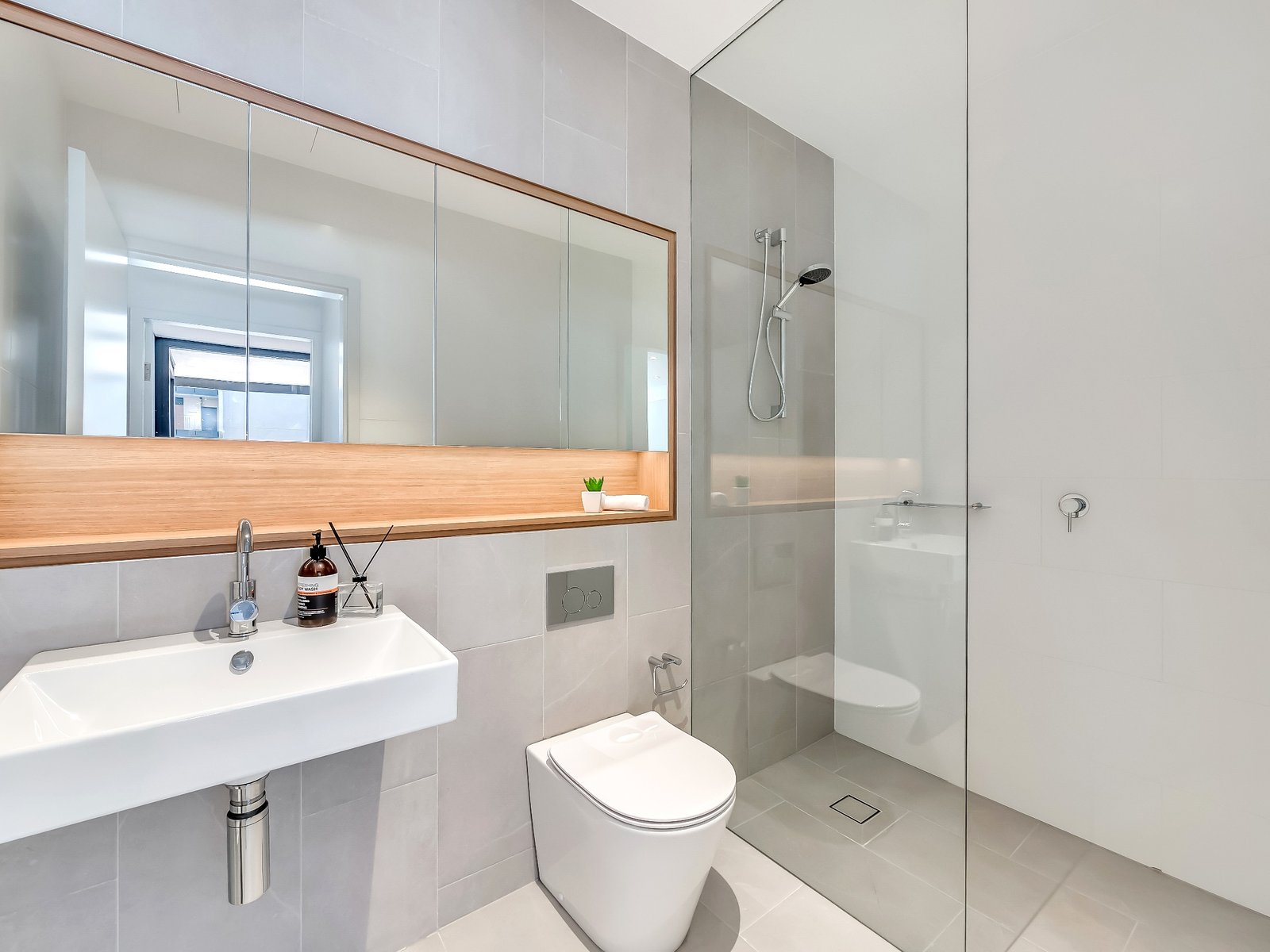 118/4 Galaup Street LITTLE BAY 9