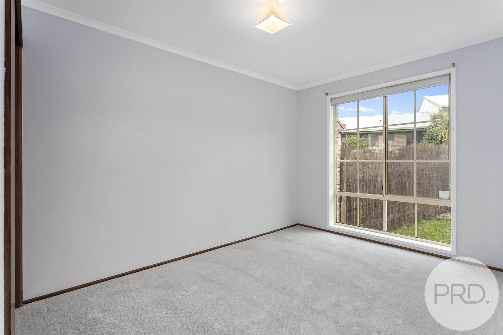 11/84 Hilton Road CLAREMONT 11