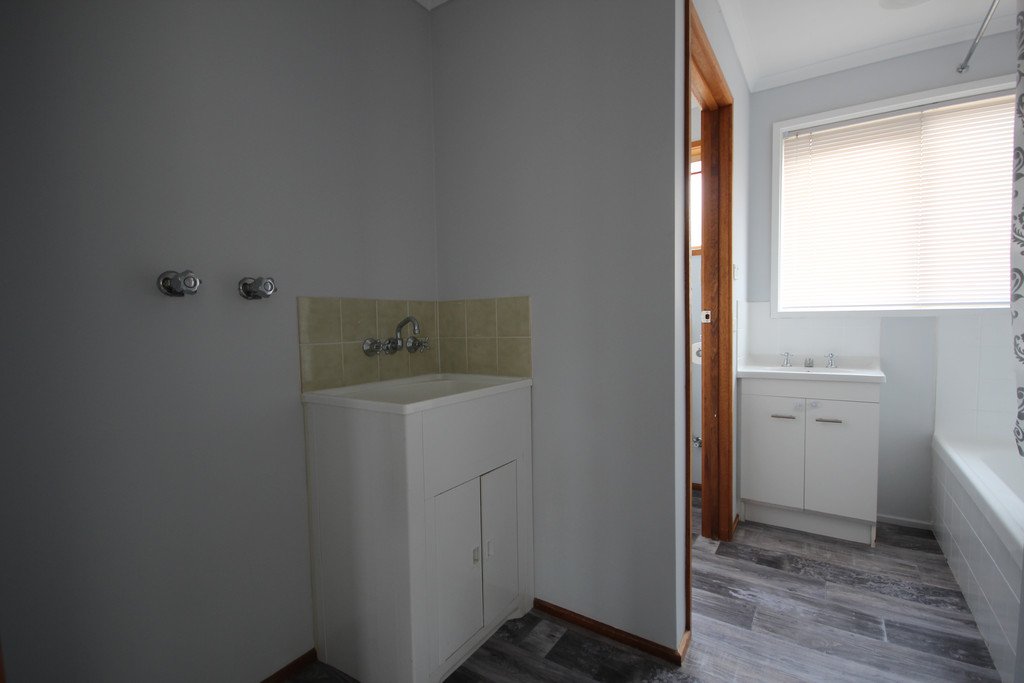 11/84 Hilton Road CLAREMONT 9