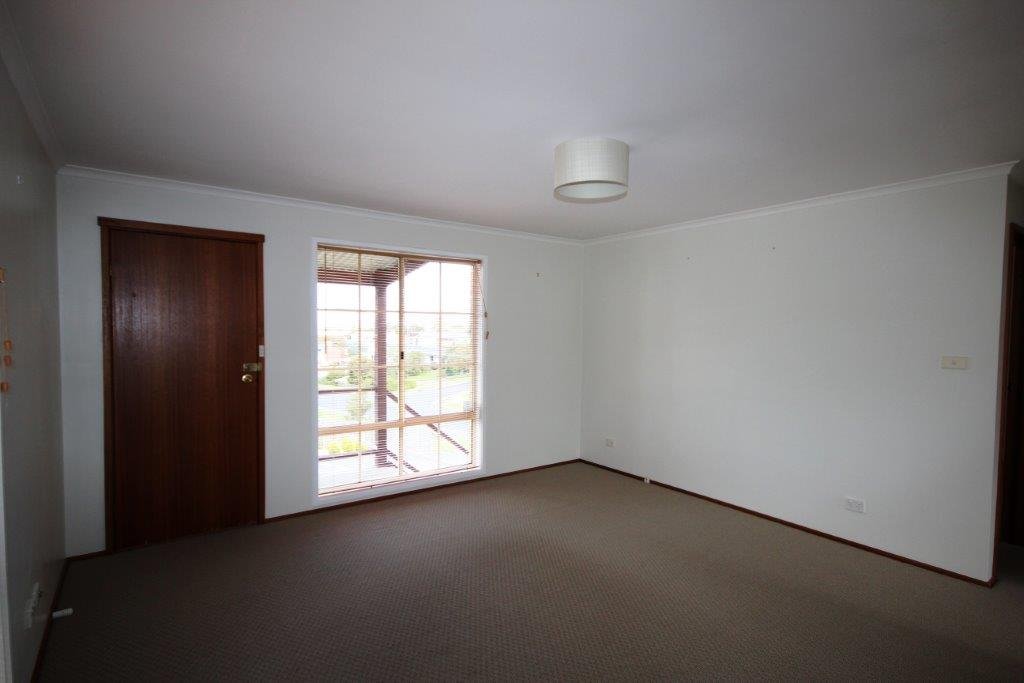 11/84 Hilton Road CLAREMONT 2