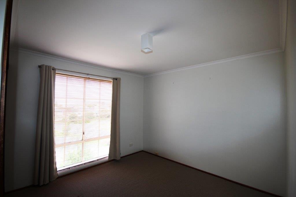 11/84 Hilton Road CLAREMONT 4