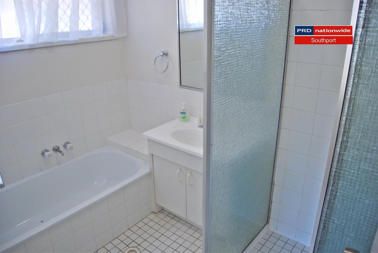 1/185 Central Street LABRADOR 5