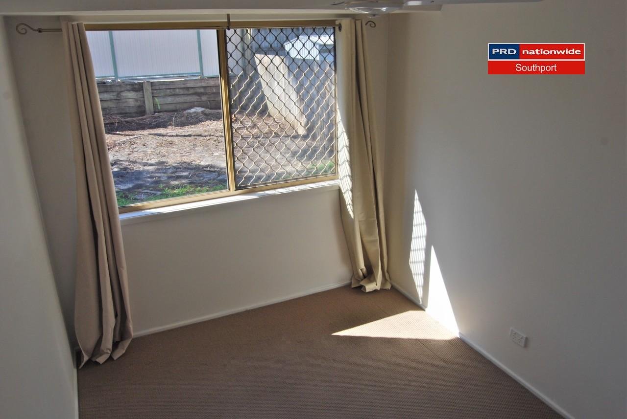 1/185 Central Street LABRADOR 7