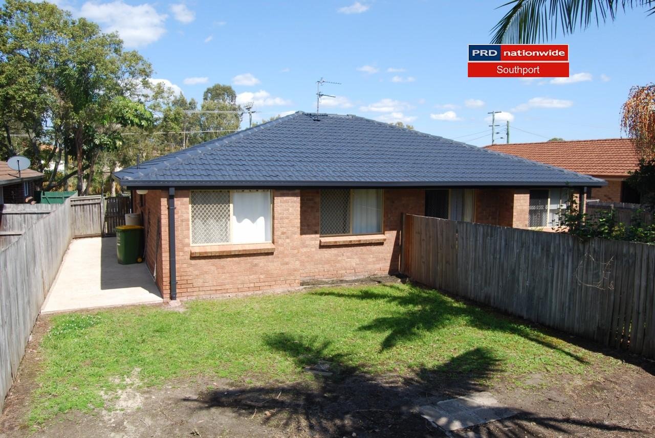 1/185 Central Street LABRADOR 9