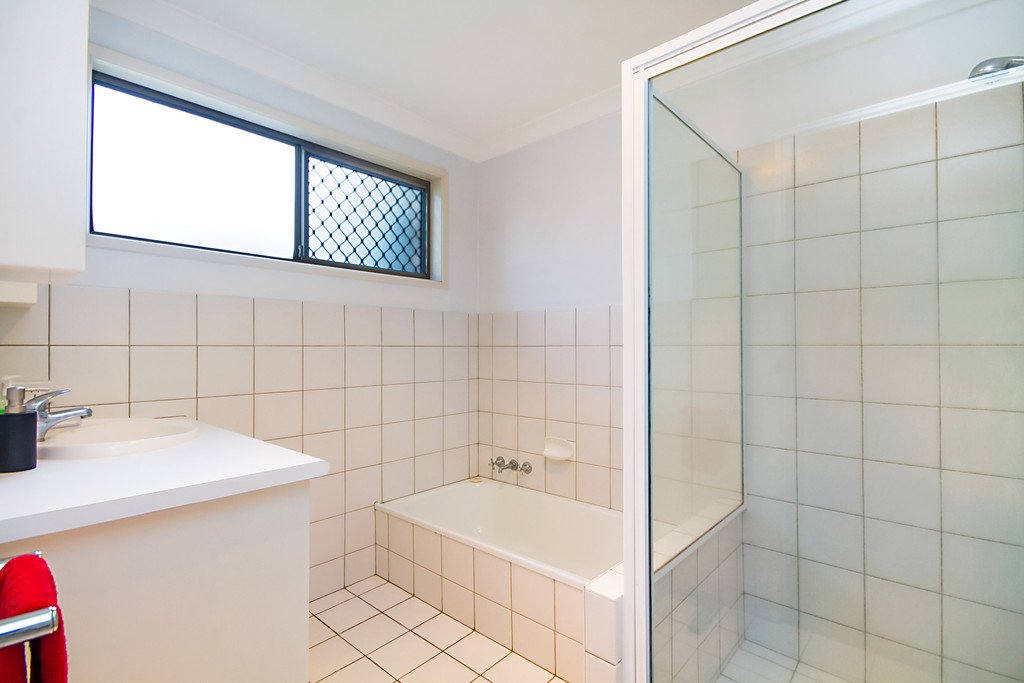 1/185 Kennedy Drive TWEED HEADS WEST 5