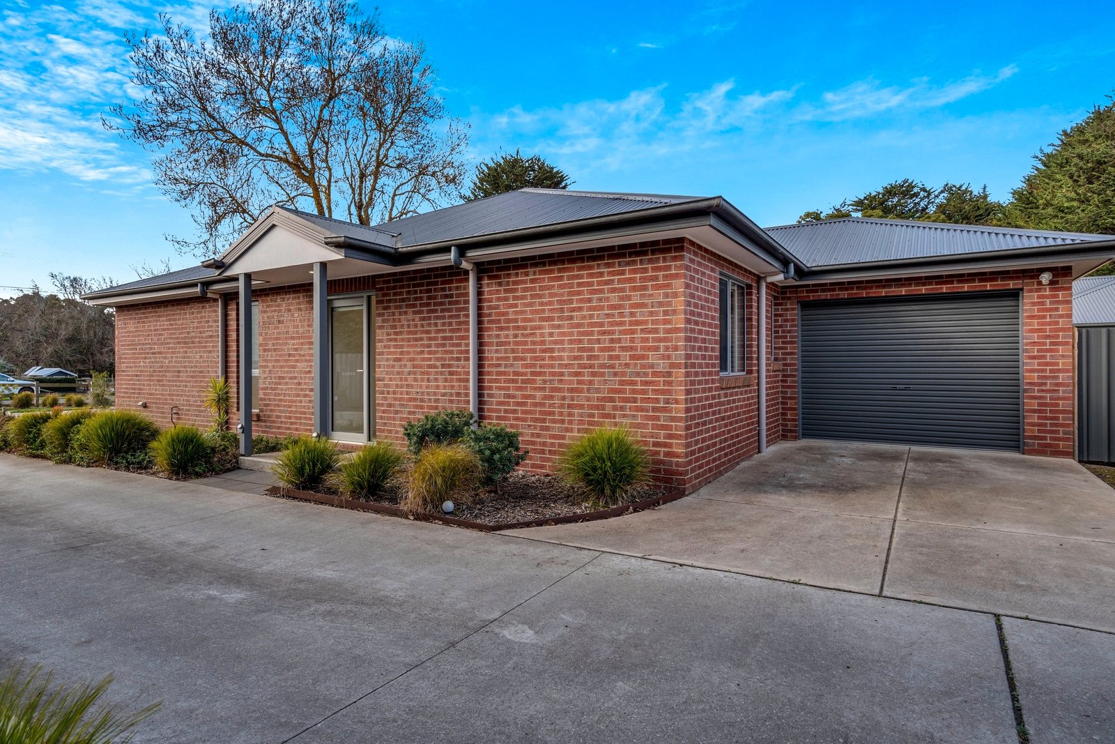 Real Estate and Property in 1/1891 Mount Macedon Road, Woodend, VIC