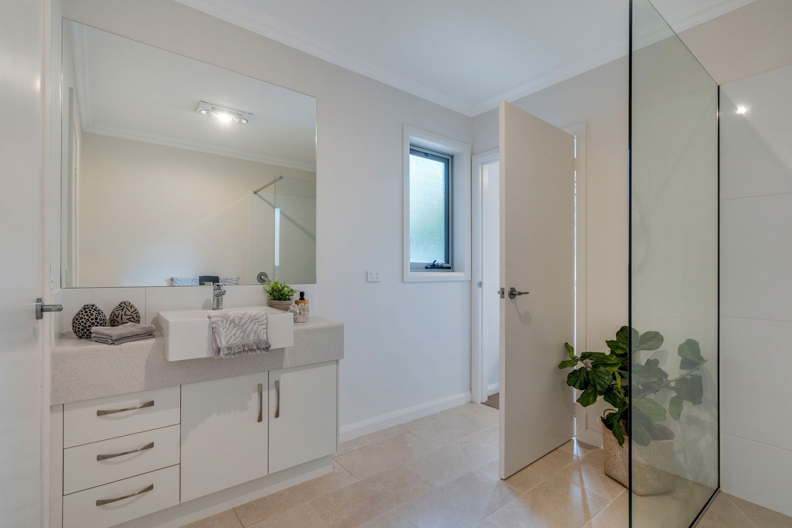 Real Estate and Property in 1/1891 Mount Macedon Road, Woodend, VIC