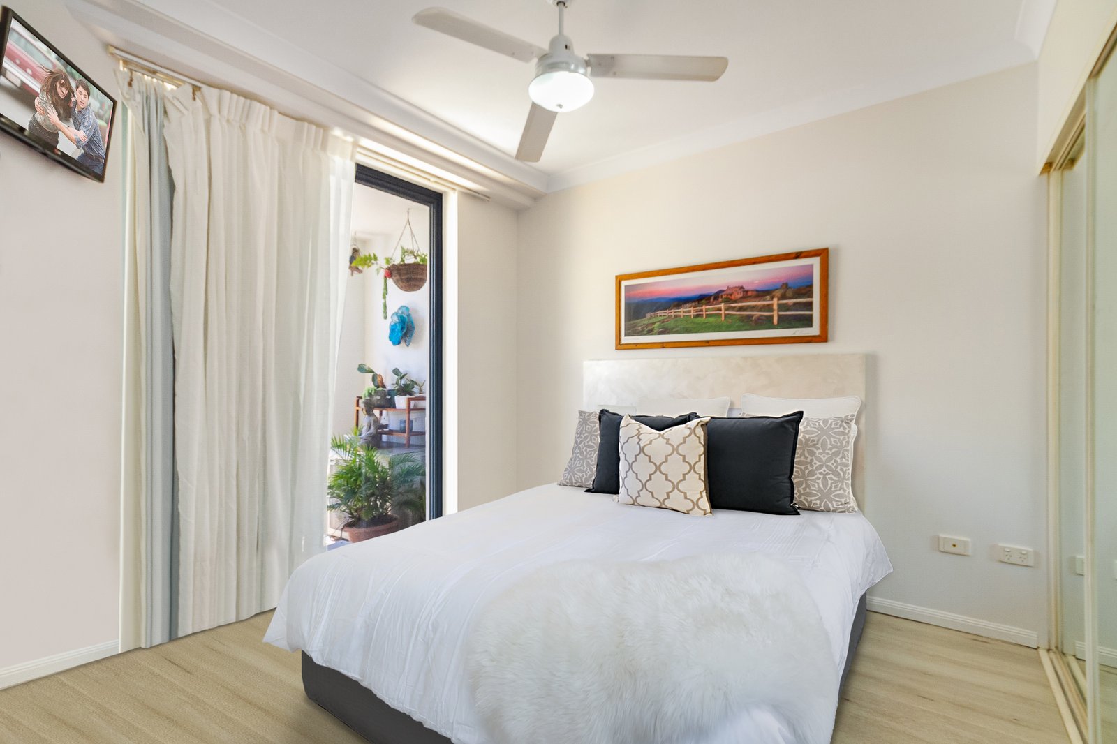 118/99 Griffith Street COOLANGATTA 4