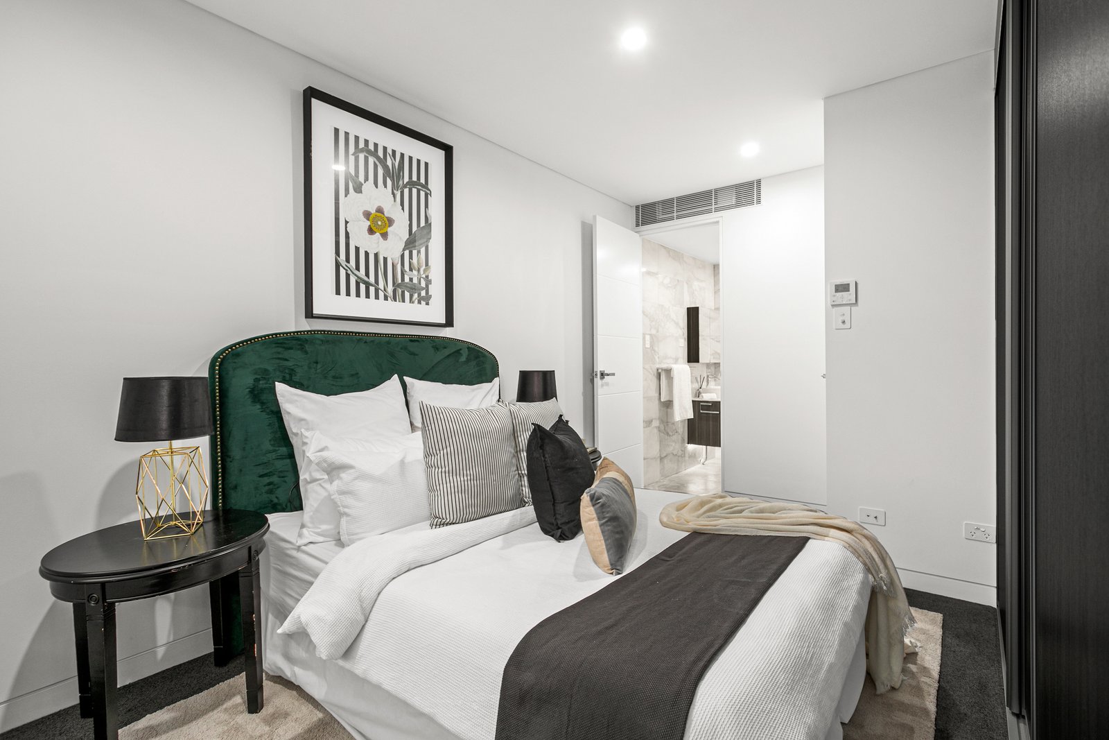 1/18B Letitia Street OATLEY 7