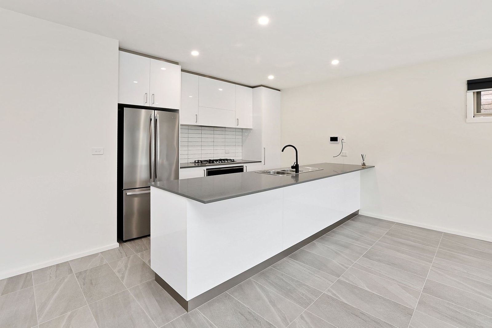 Gallery: 118B Rollins Road