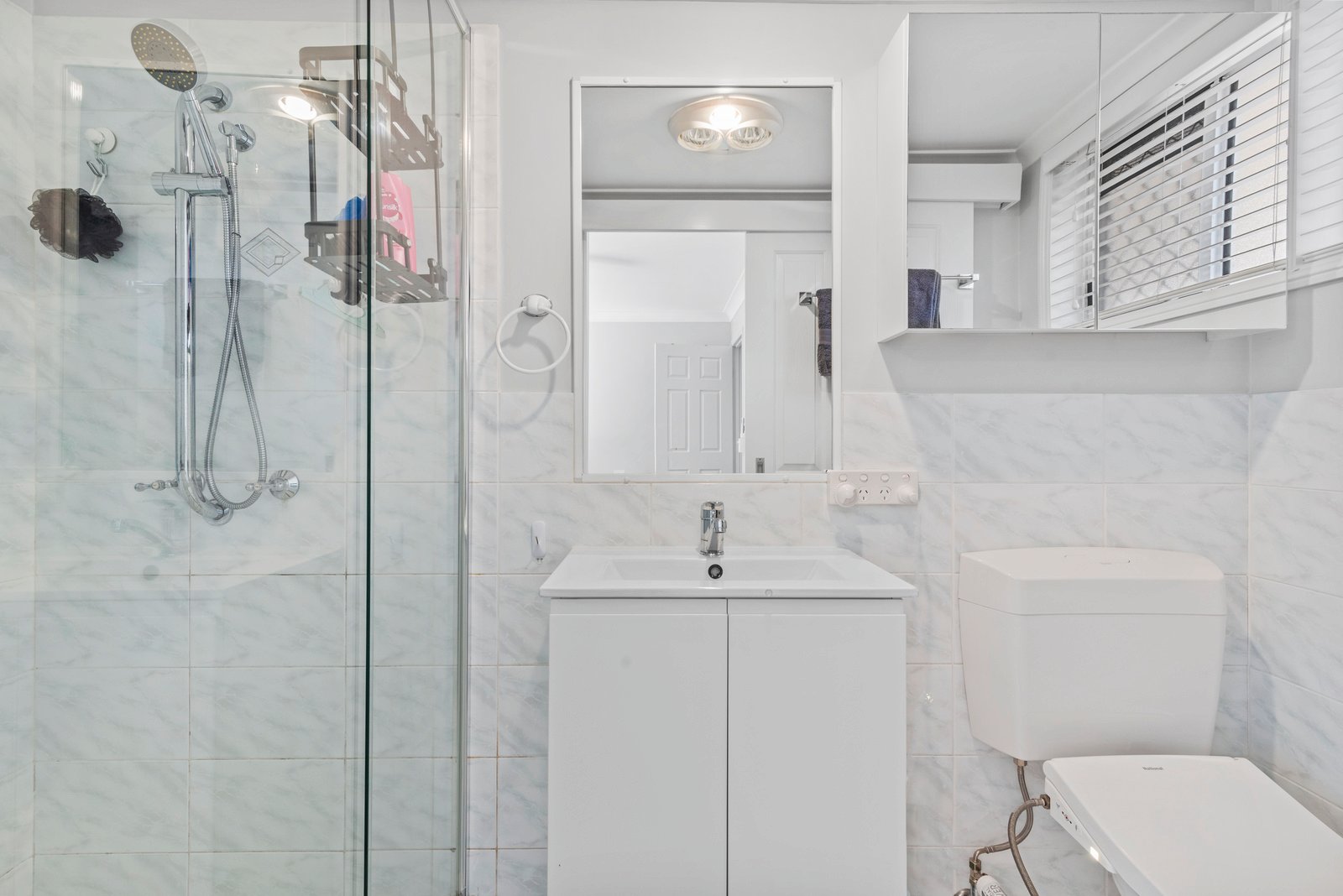 11/9-15 Monterey Avenue BANORA POINT 9