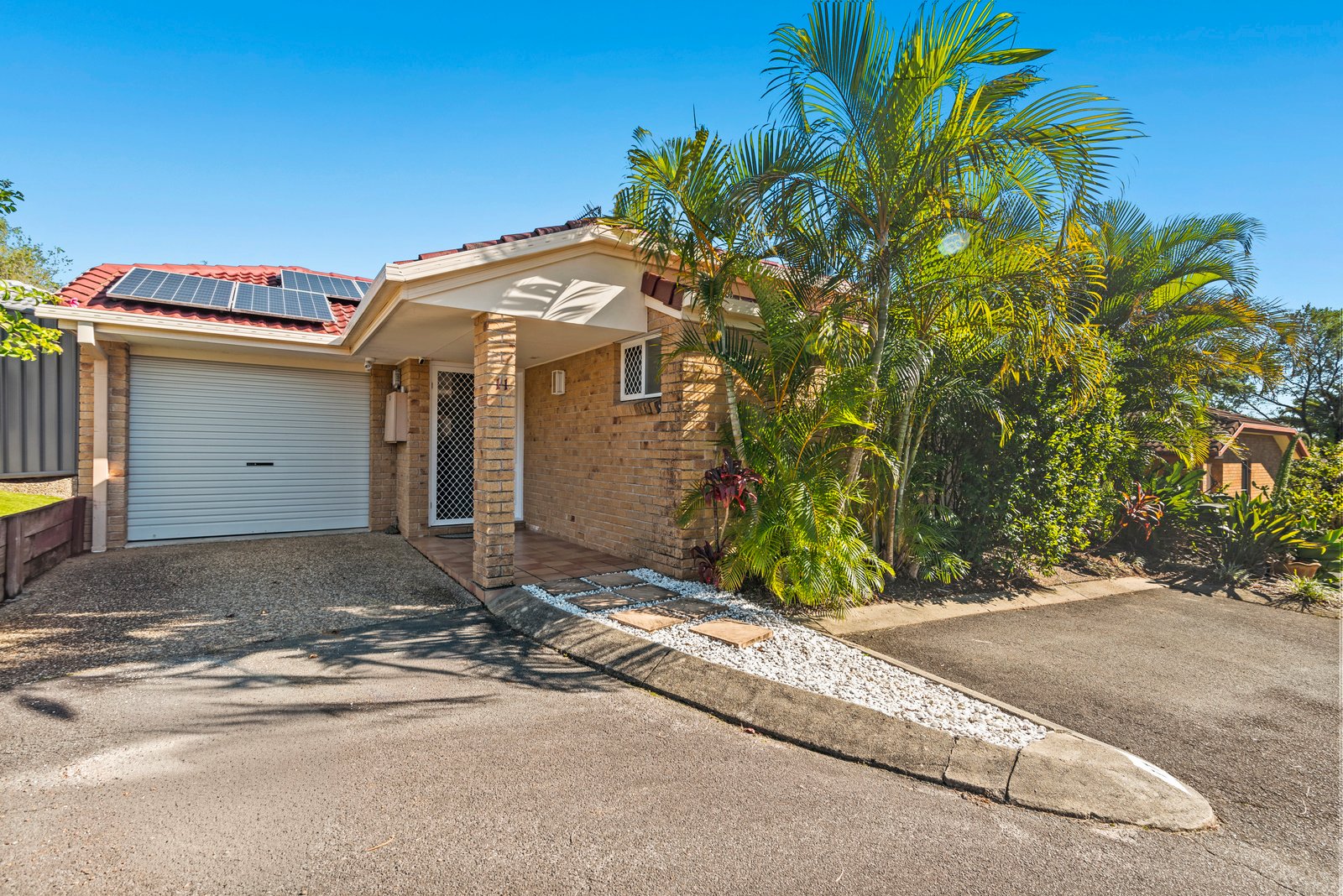 11/9-15 Monterey Avenue BANORA POINT 14