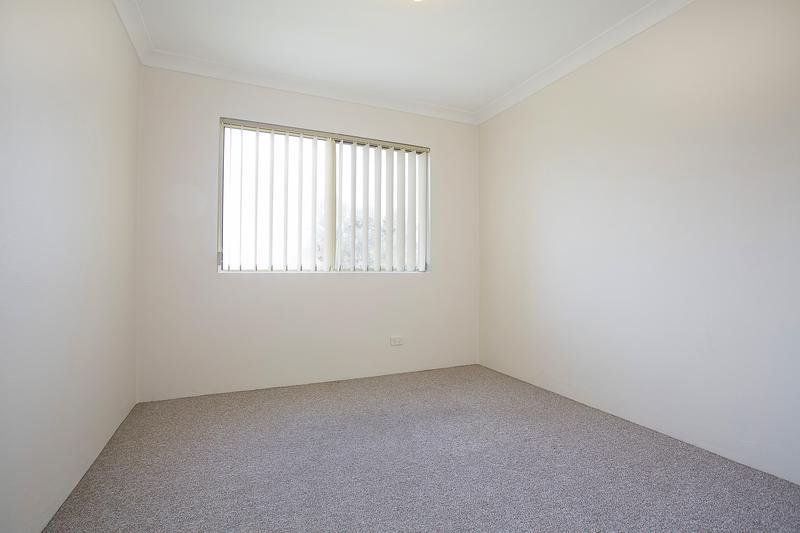 1/19-21 Thurston Street PENRITH 3