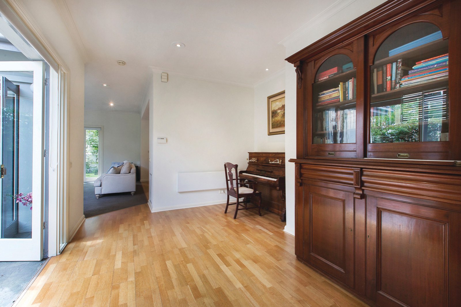 1/19 Alma Road, Camberwell, VIC