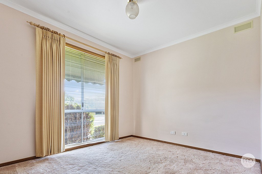 1/19 Amaroo Crescent STRATHDALE 5