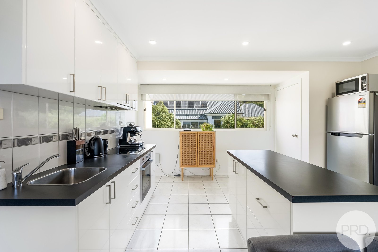 11/9 Augusta Road NEW TOWN 2