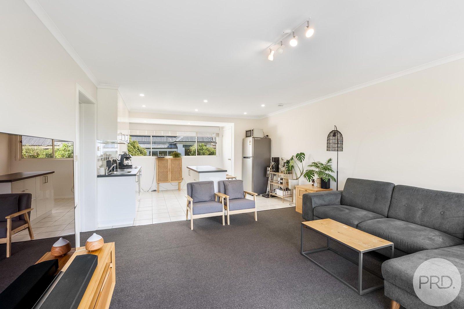 11/9 Augusta Road NEW TOWN 5