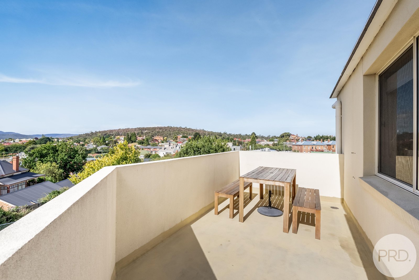 11/9 Augusta Road NEW TOWN 10