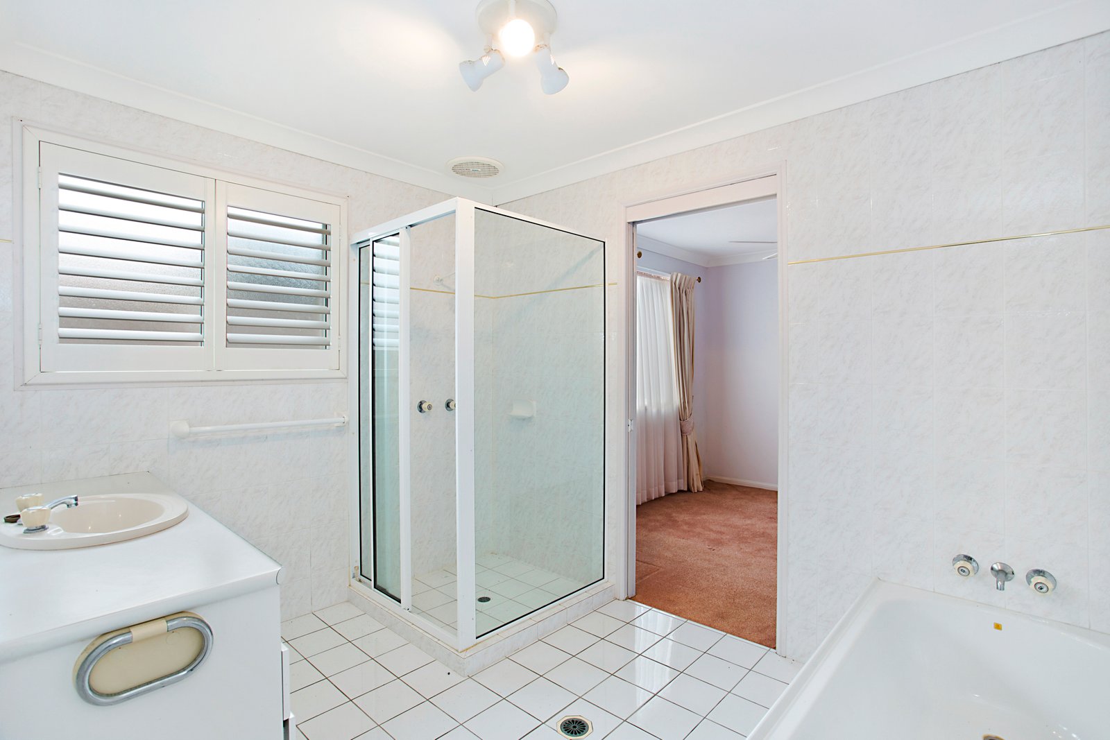 119 Darlington Drive BANORA POINT 10