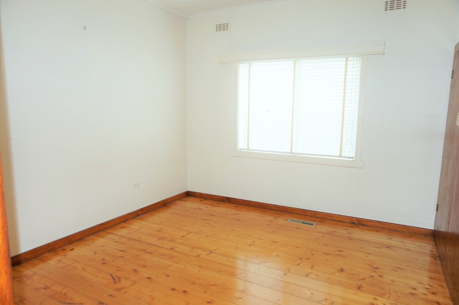 Gallery: 1/19 Dudley Street