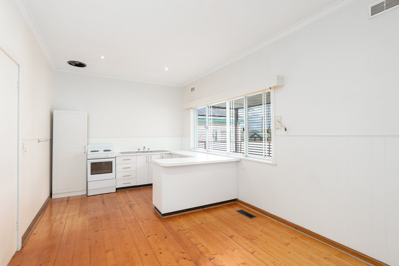 Gallery: 1/19 Dudley Street