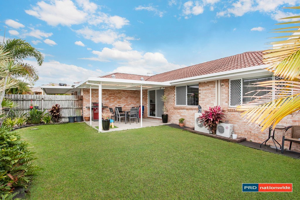 1/19 ELWOOD Court BURLEIGH WATERS 1