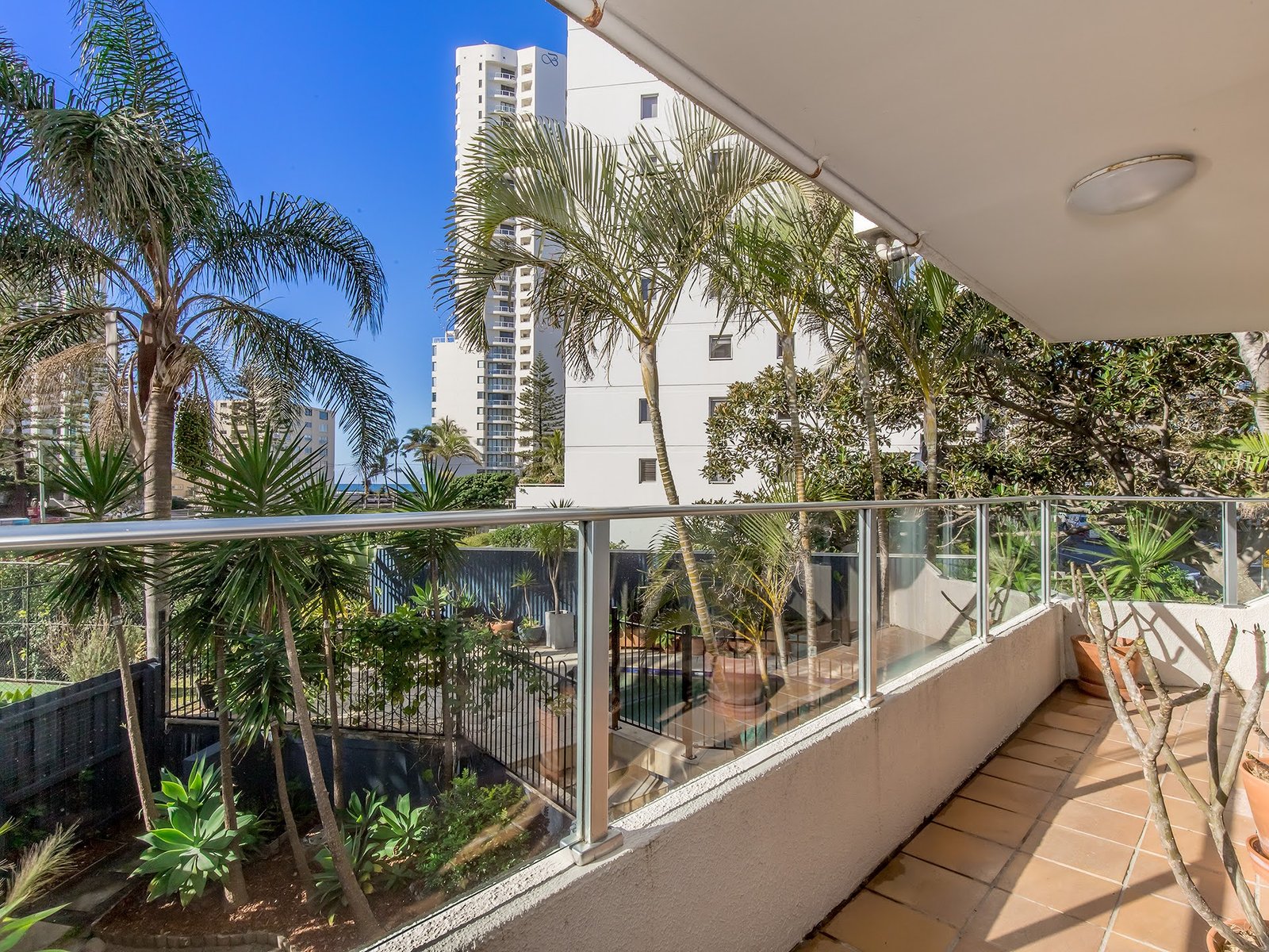 1/19 Fern Street SURFERS PARADISE 16
