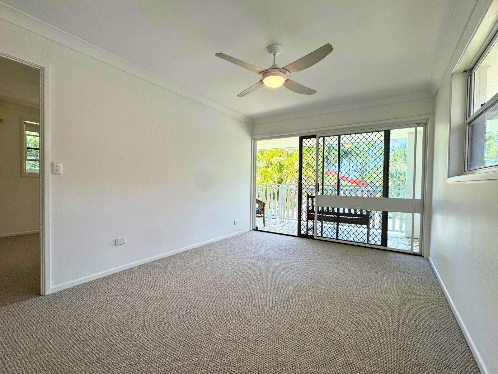 119 Laguna Avenue PALM BEACH 9