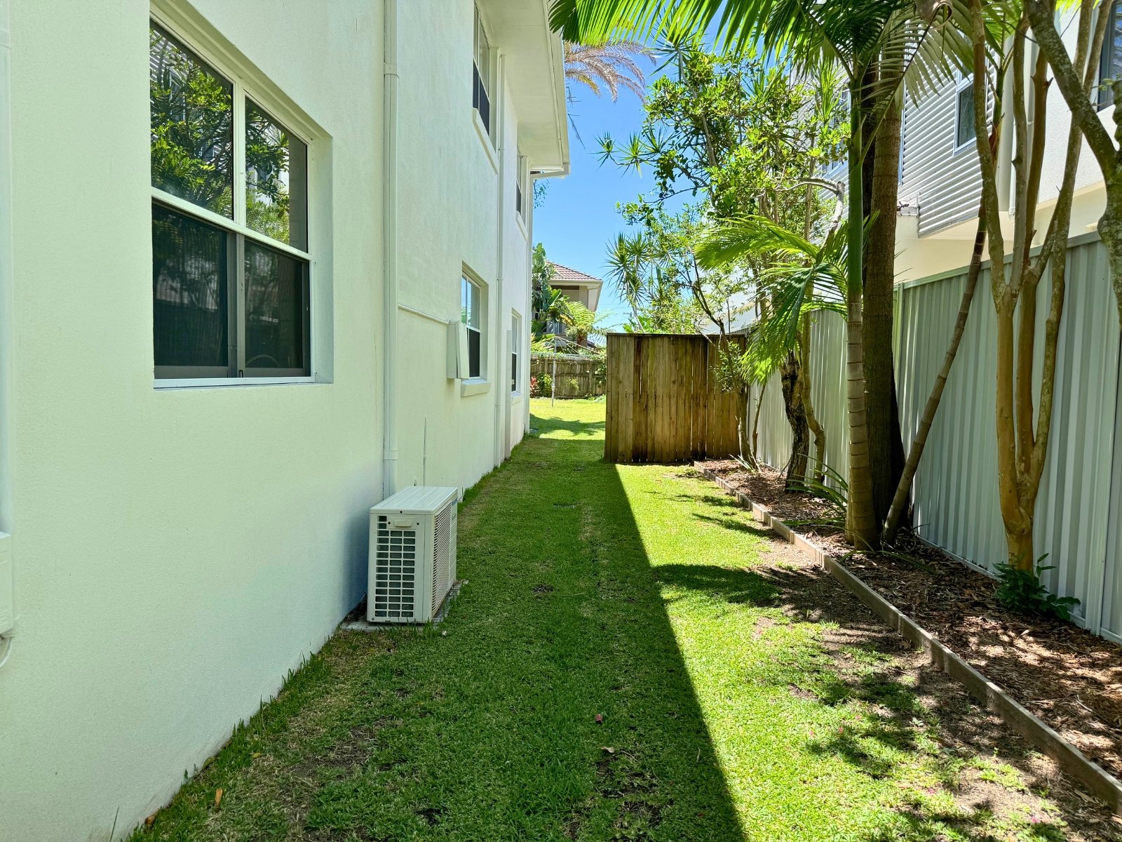 119 Laguna Avenue PALM BEACH 22