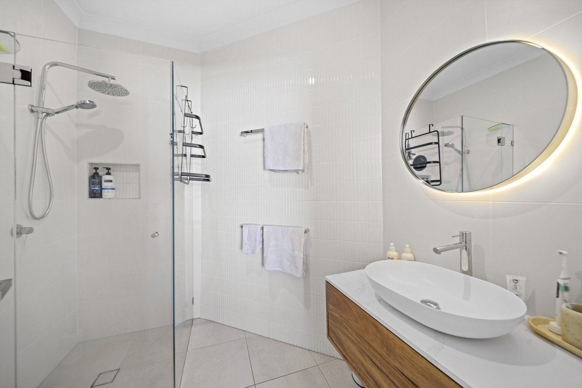 1/19 Riviera Road MIAMI 5