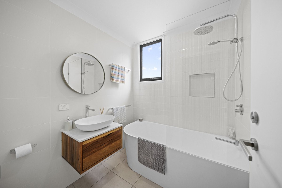 1/19 Riviera Road MIAMI 6