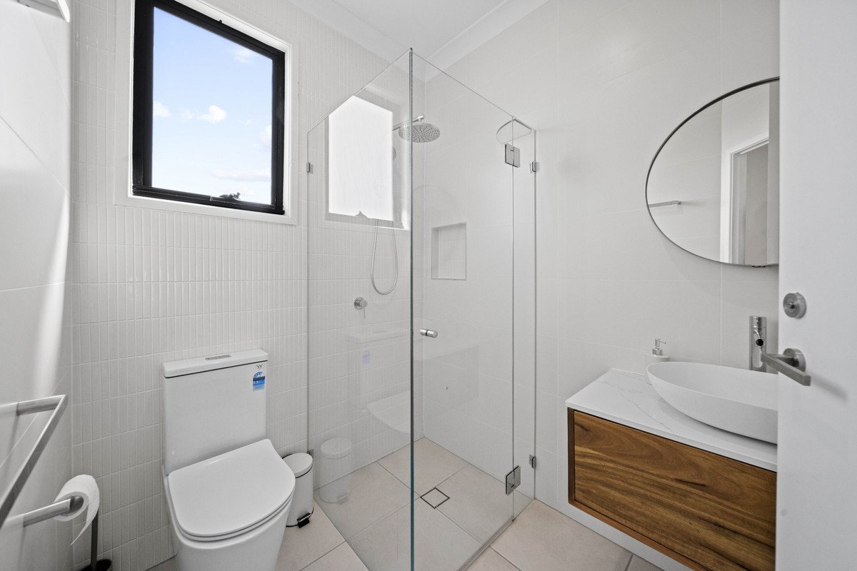 1/19 Riviera Road MIAMI 7