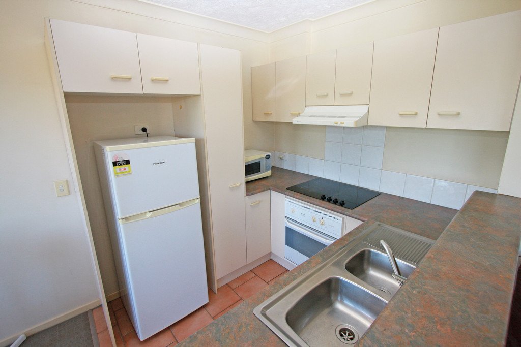 11/9 Tweed Street SOUTHPORT 3