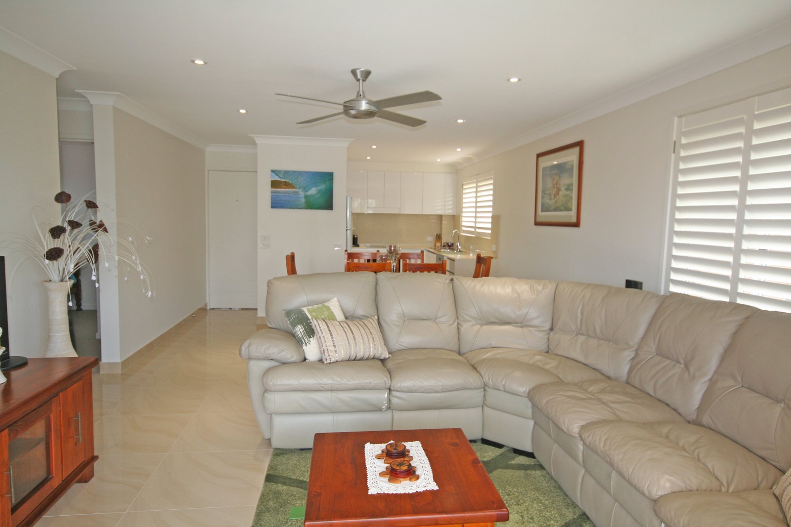 11/9 Twenty Eighth Avenue PALM BEACH 2