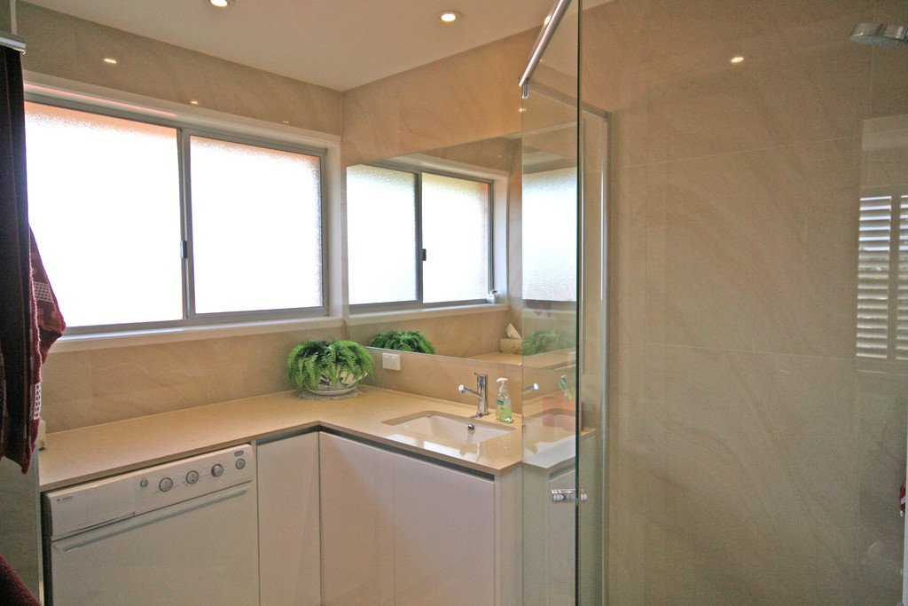 11/9 Twenty Eighth Avenue PALM BEACH 9