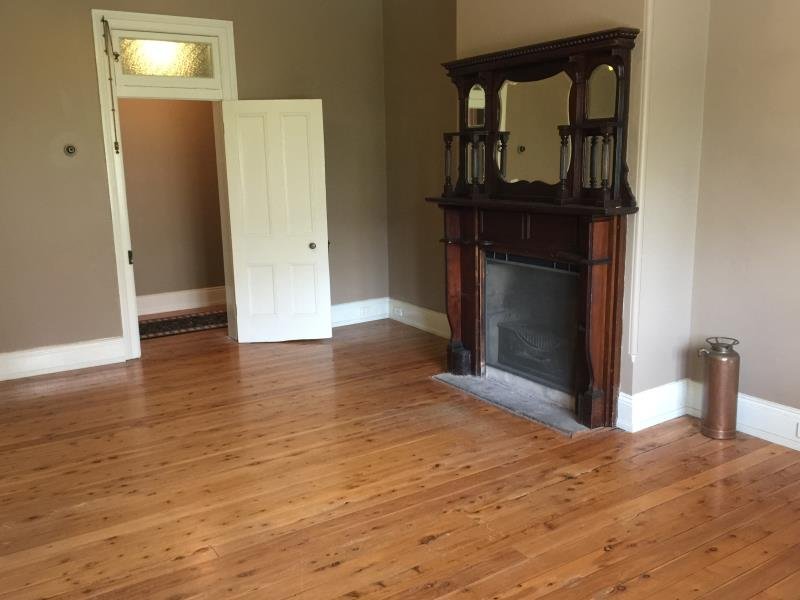 119 Upper Street TAMWORTH 7