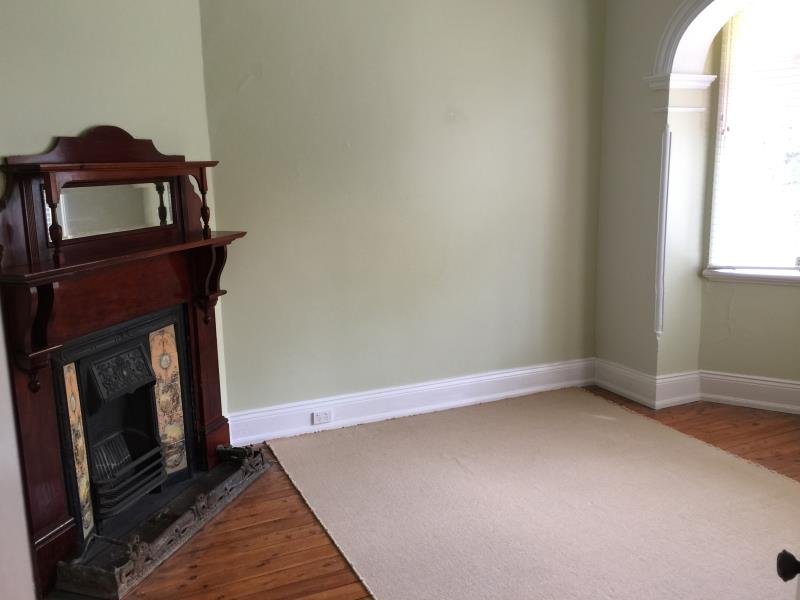 119 Upper Street TAMWORTH 8