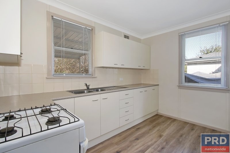119 Wantigong Street NORTH ALBURY 4