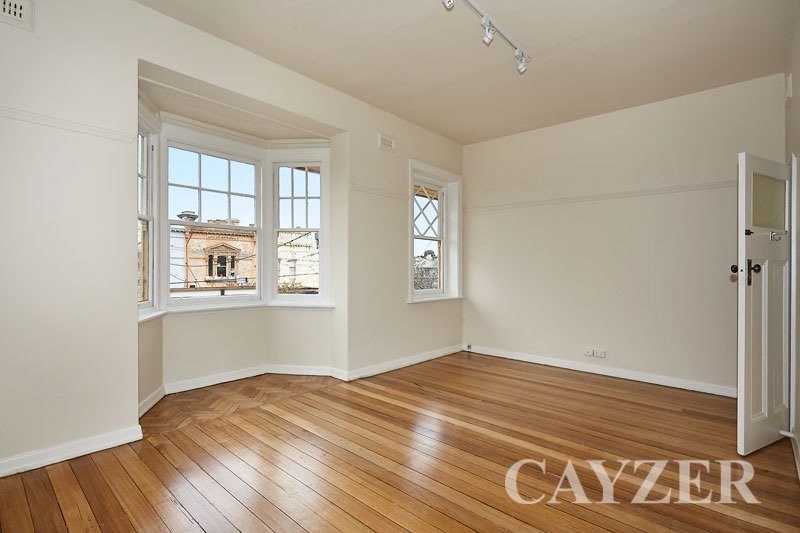 Gallery: 1/190 Bridport Street