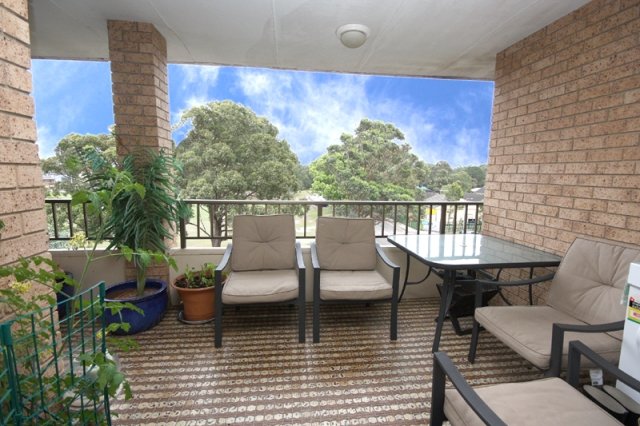 11/90 Chuter Avenue RAMSGATE BEACH 4