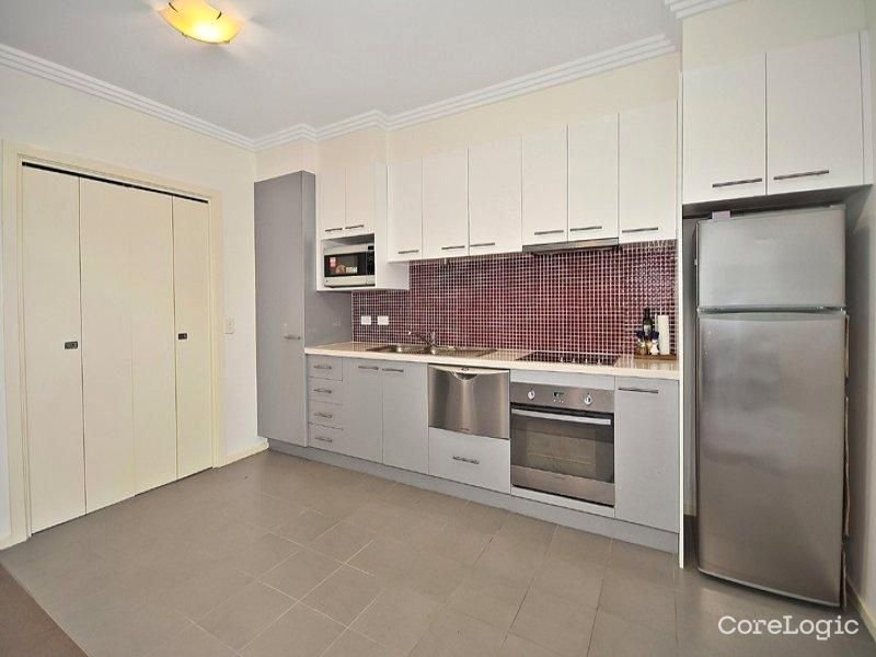 Gallery: 119/115 Neerim Road