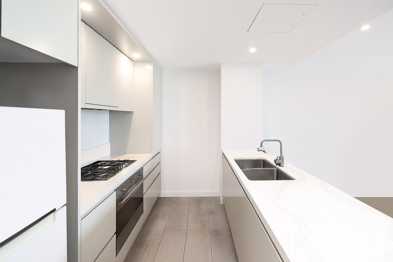 119/12 Chisholm Street WOLLI CREEK 2