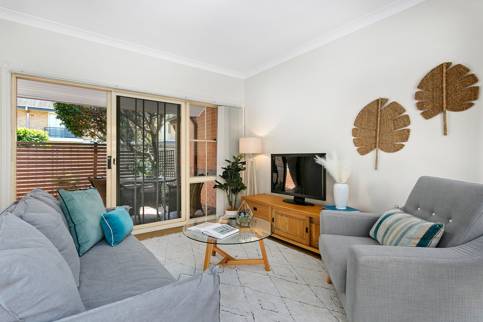 1/192 Chuter Avenue SANS SOUCI 4