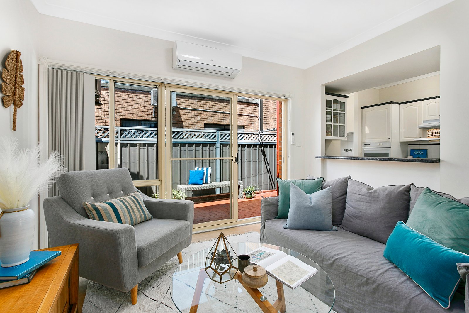 1/192 Chuter Avenue SANS SOUCI 11
