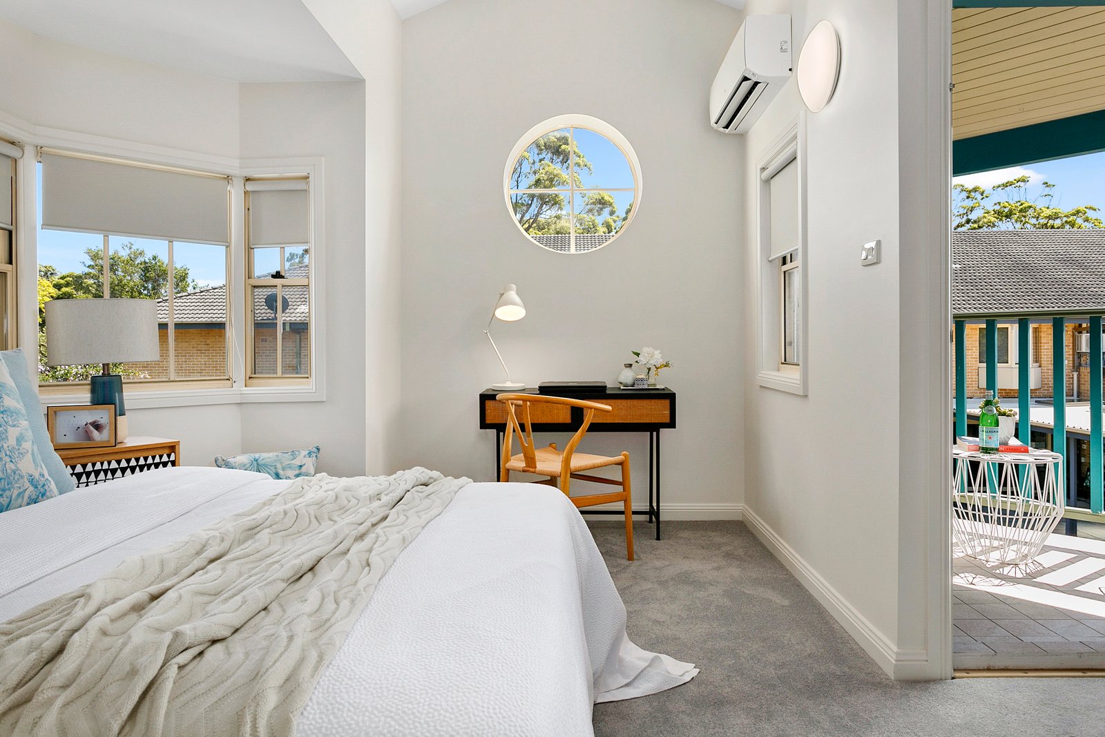 1/192 Chuter Avenue SANS SOUCI 15