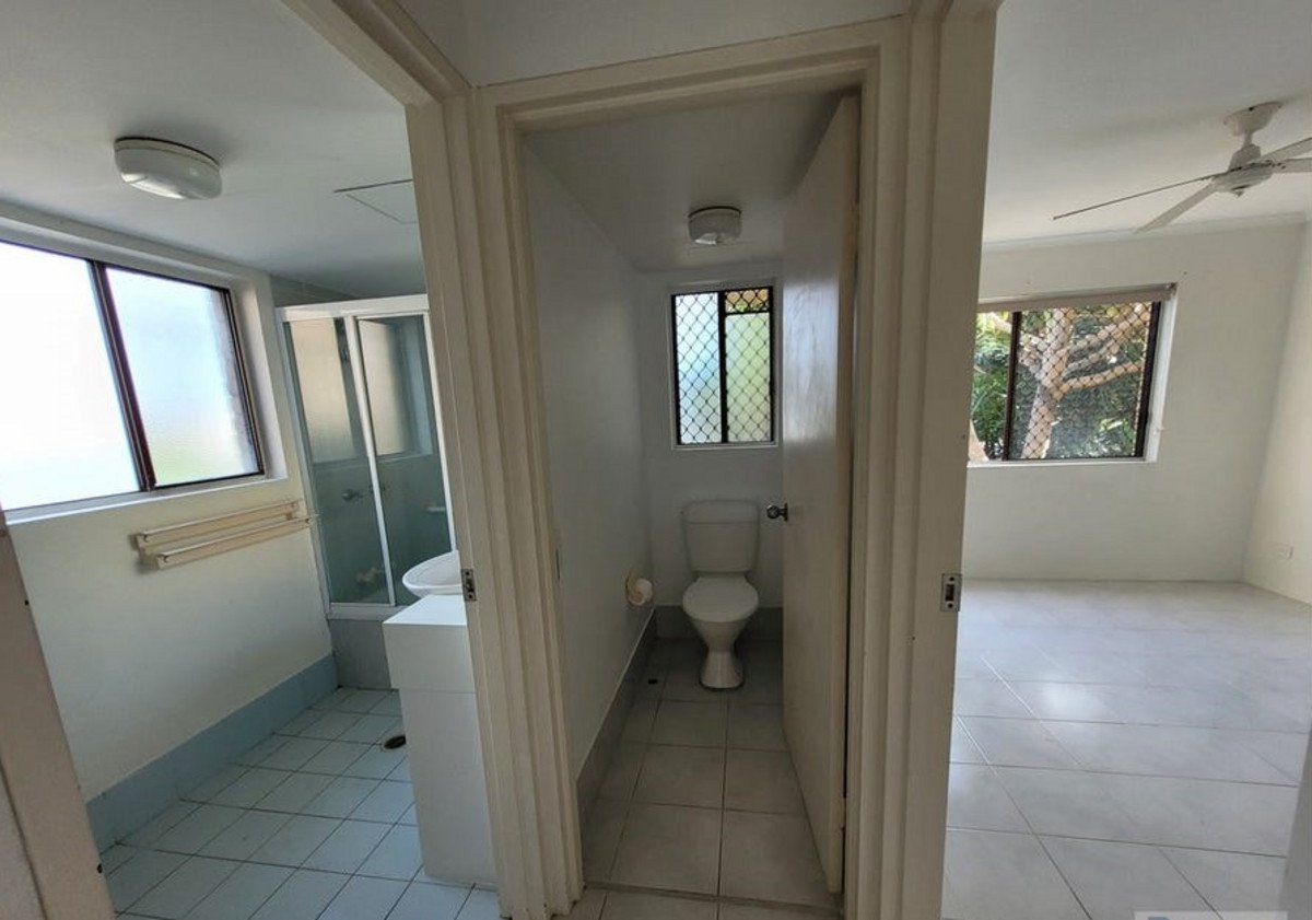 1/1925 Gold Coast Highway Burleigh Heads 6