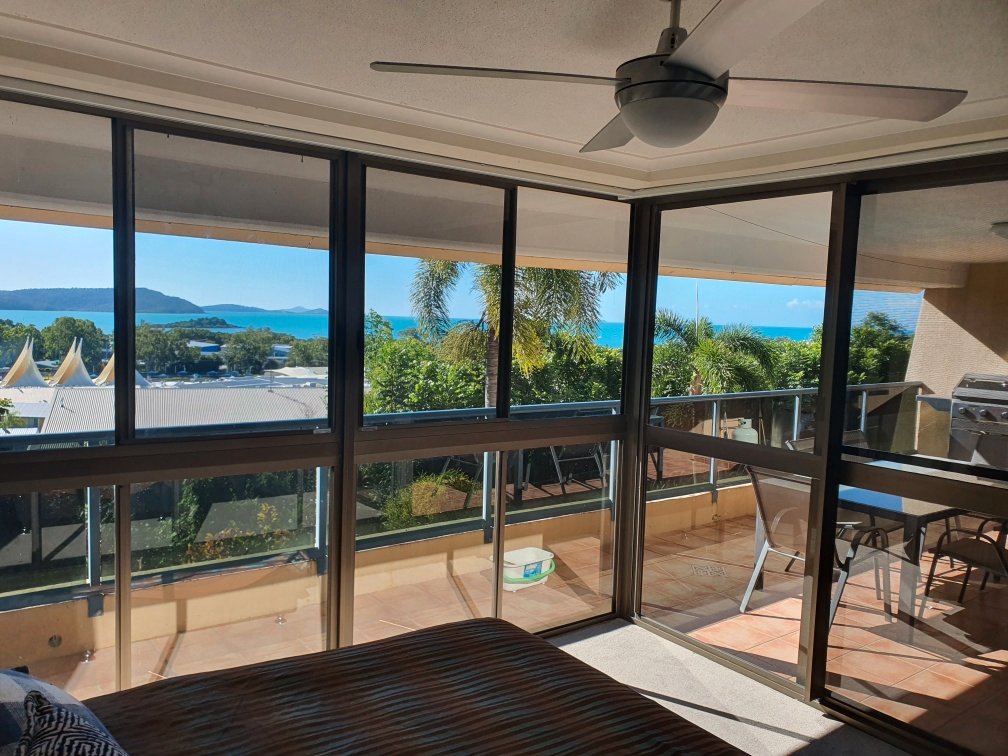 119/4 Eshelby Drive CANNONVALE 5