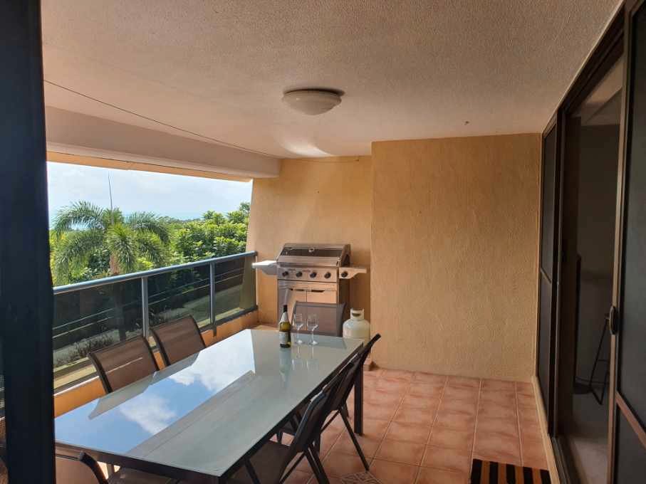 119/4 Eshelby Drive CANNONVALE 12