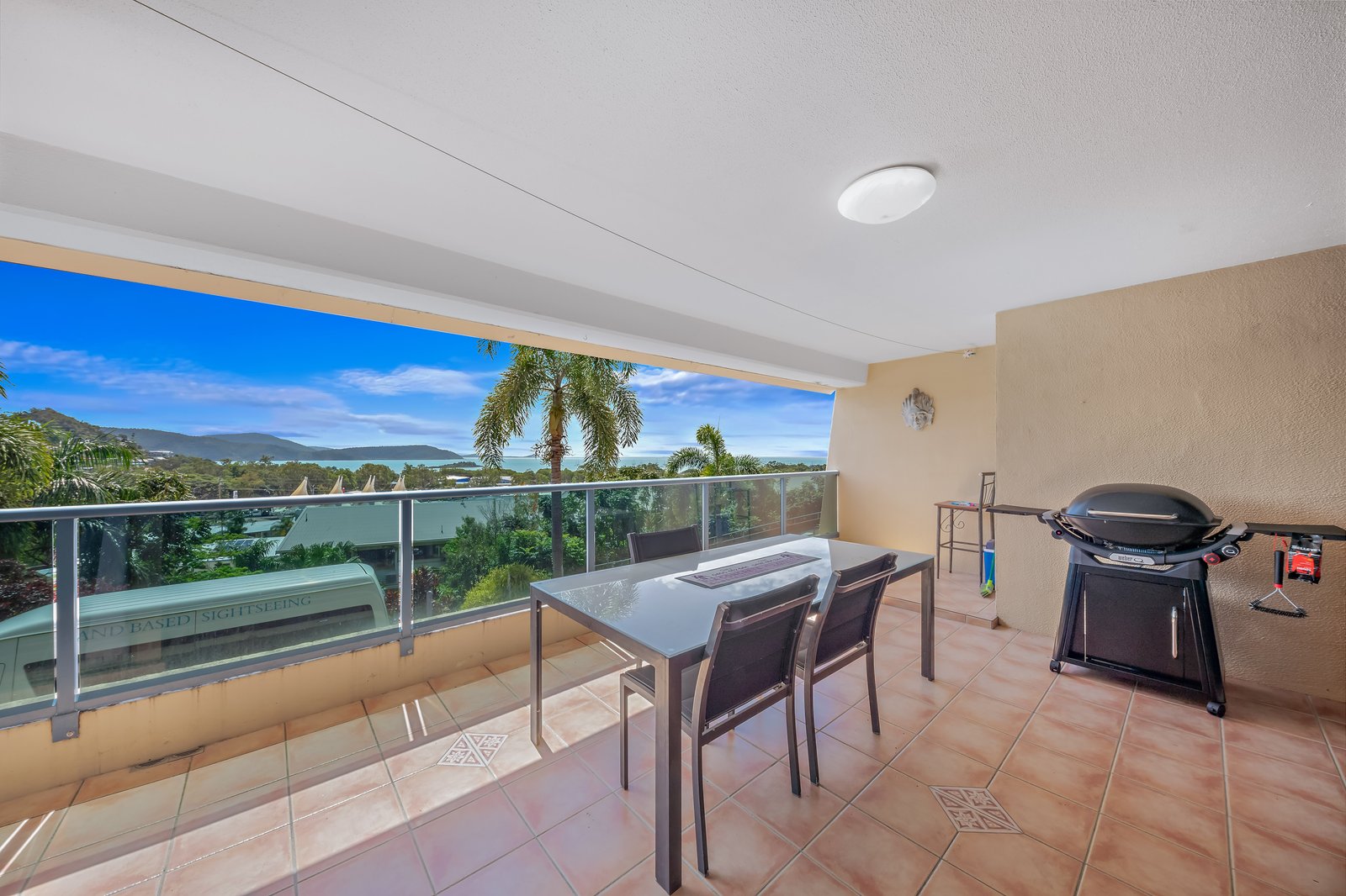 119/4 Eshelby Drive CANNONVALE 3