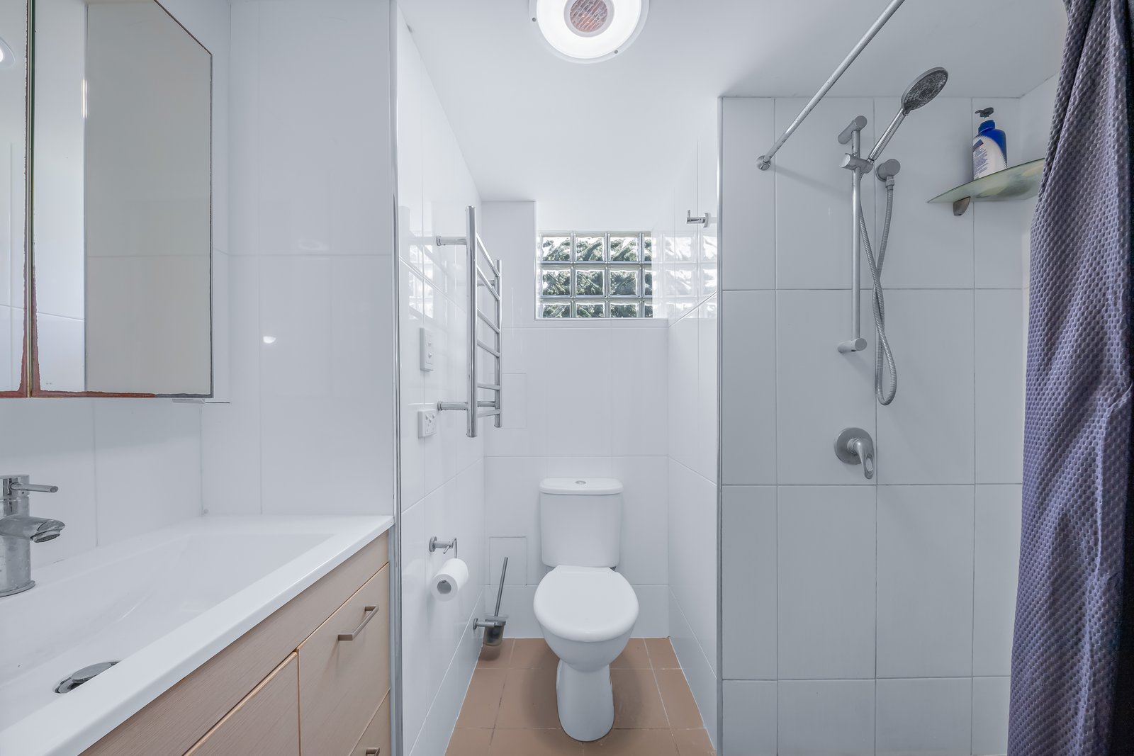 119/4 Eshelby Drive CANNONVALE 9